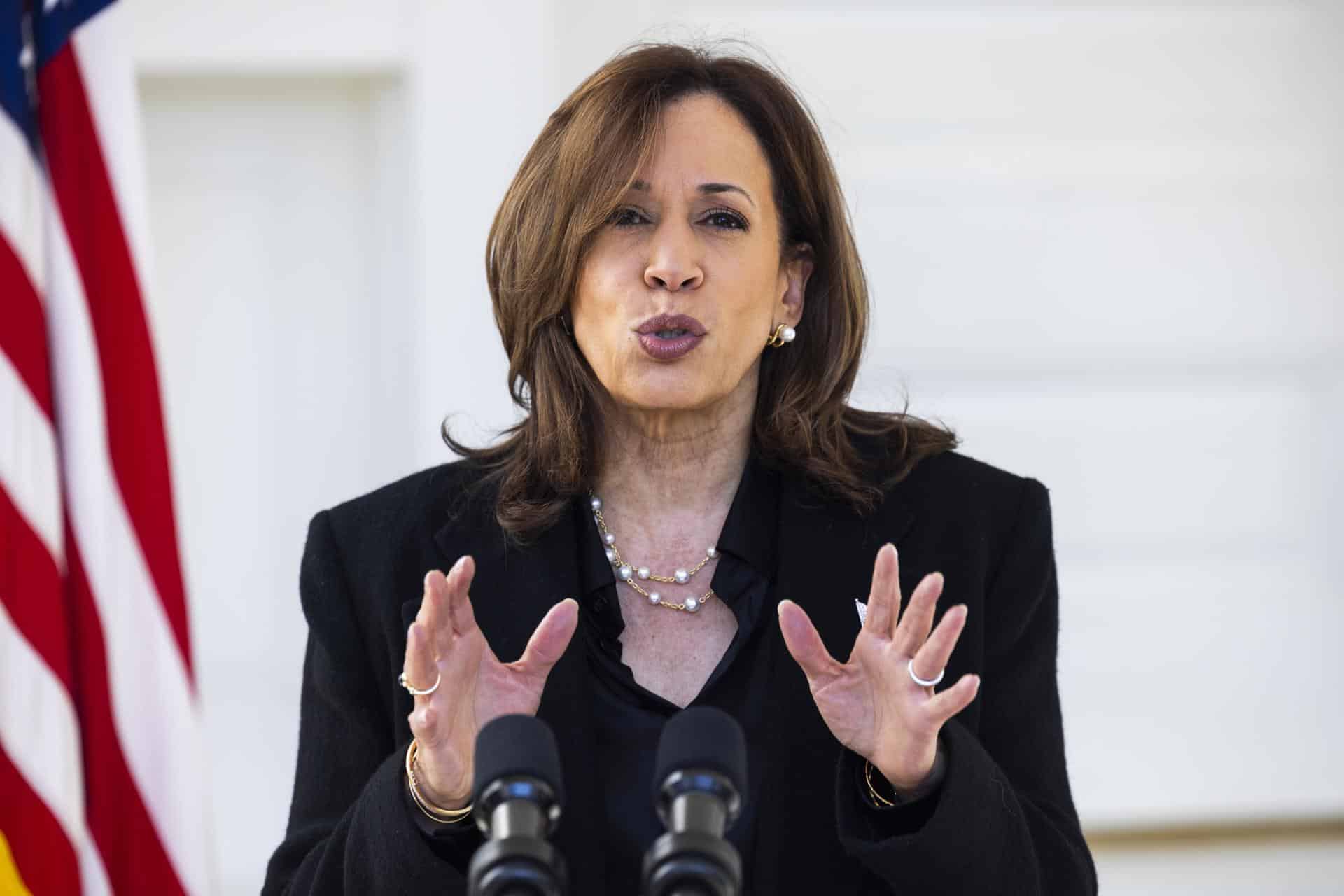 Foto de archivo de la actual vicepresidenta y candidata presidencial demócrata Kamala Harris. EFE/JIM LO SCALZO / POOL