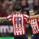 Cade Cowell (d) del Guadalajara celebra un gol ante Necaxa este martes durante un partido de la jornada 13 del torneo apertura 2024 de la liga del fútbol mexicano disputado en el Estadio Akron en la ciudad de Guadalajara, Jalisco (México). EFE/ Francisco Guasco