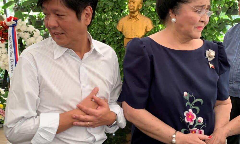 Taguig (Philippines), 01/11/2019.- Philippines former First Lady Imelda Marcos (R) and her son Bongbong Marcos (L) visit the gravesite of former President Ferdinand Marcos on All Saints Day, at the Heroes Cemetery in Taguig, Philippines, 01 November 2019. Millions of Filipino Catholics are expected to flock to cemeteries across the country to remember departed relatives and loved ones on 01 and 02 November, marking All Saints Day and All Souls Day respectively. (Filipinas) EFE/EPA/FRANCIS R. MALASIG