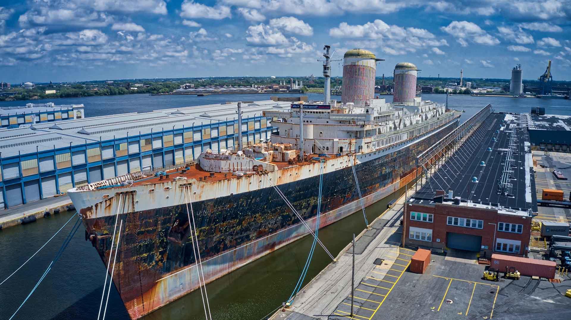 Fotografía cedida por el SS United States Conservancy donde se muestra el histórico transatlántico 'SS United States', considerado en su momento uno de los más modernos y veloces en cruzar el Atlántico y dado de baja en 1969, que puede convertirse en el arrecife artificial más grande del mundo en el fondo marino de la costa de Florida.EFE/SS United States Conservancy /SOLO USO EDITORIAL /NO VENTAS /SOLO DISPONIBLE PARA ILUSTRAR LA NOTICIA QUE ACOMPAÑA /CRÉDITO OBLIGATORIO