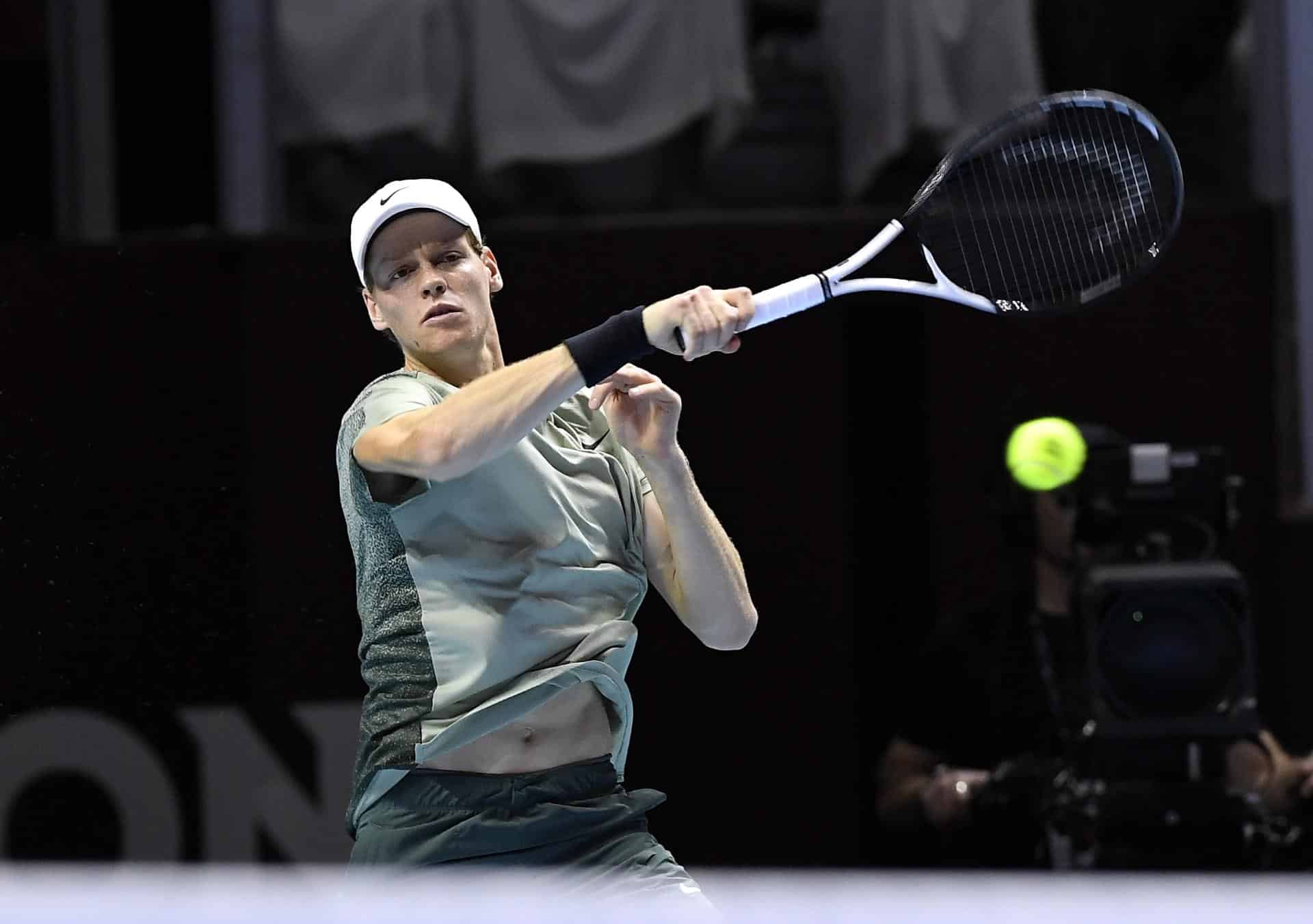 El tenista italiano Jannik Sinner durante la final del torneo de exhibición Six Kings Slam que se disputa en Arabia Saudita. EFE/EPA/STR