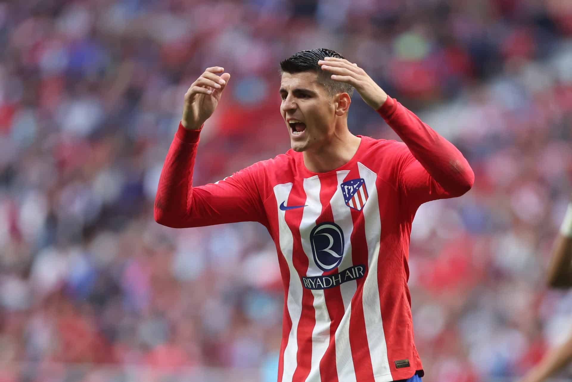 El delantero del Atlético de Madrid, Álvaro Morata, durante el encuentro de la trigésima séptima jornada de la pasada Liga frente a Osasuna, en el estadio Metropolitano. EFE / Kiko Huesca.