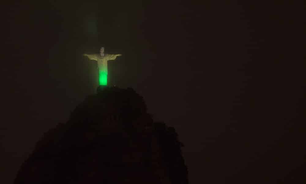 Fotografía de archivo del Cristo Redentor, en el cerro Corcovado en Río de Janeiro (Brasil). EFE/Marcelo Sayão