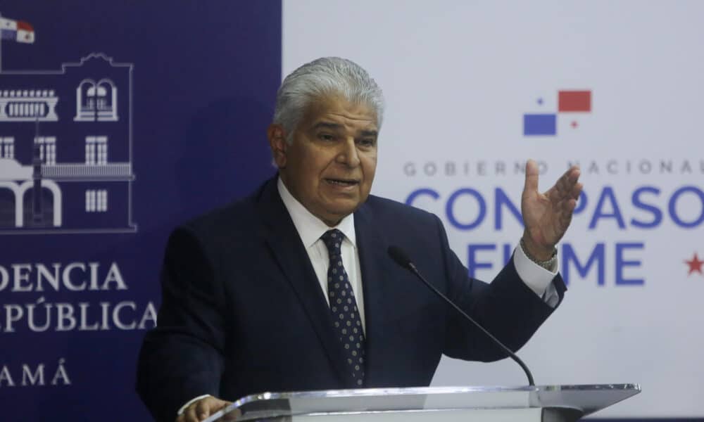 Fotografía de archivo del presidente de Panamá, José Raúl Mulino. EFE/ Carlos Lemos