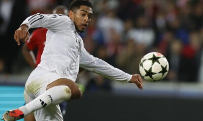 El jugador del Real Madrid Jude Bellingham en acción durante el partido de la Champions League entre Lille y Real Madrid en Lille, Francia. EFE/EPA/MOHAMMED BADRA