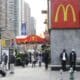 Imagern de archivo de un McDonalds de Estados Unidos. EFE/Andrew Gombert