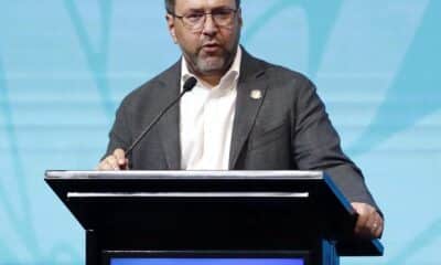 El canciller venezolano, Yvan Gil, habla durante el segmento de alto nivel de la Conferencia de la ONU sobre Biodiversidad Biológica (COP16), este martes, en Cali (Colombia). EFE/ Ernesto Guzmán Jr.