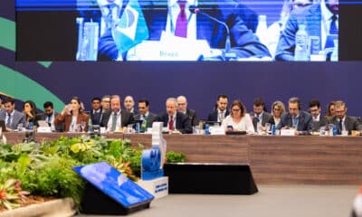 Fotografía cedida por Audiovisual G20 Brasil de los ministros de Energía de los países del G20 durante una reunión este viernes, en Foz de Iguaçu (Brasil). EFE/ Audiovisual G20 Brasil