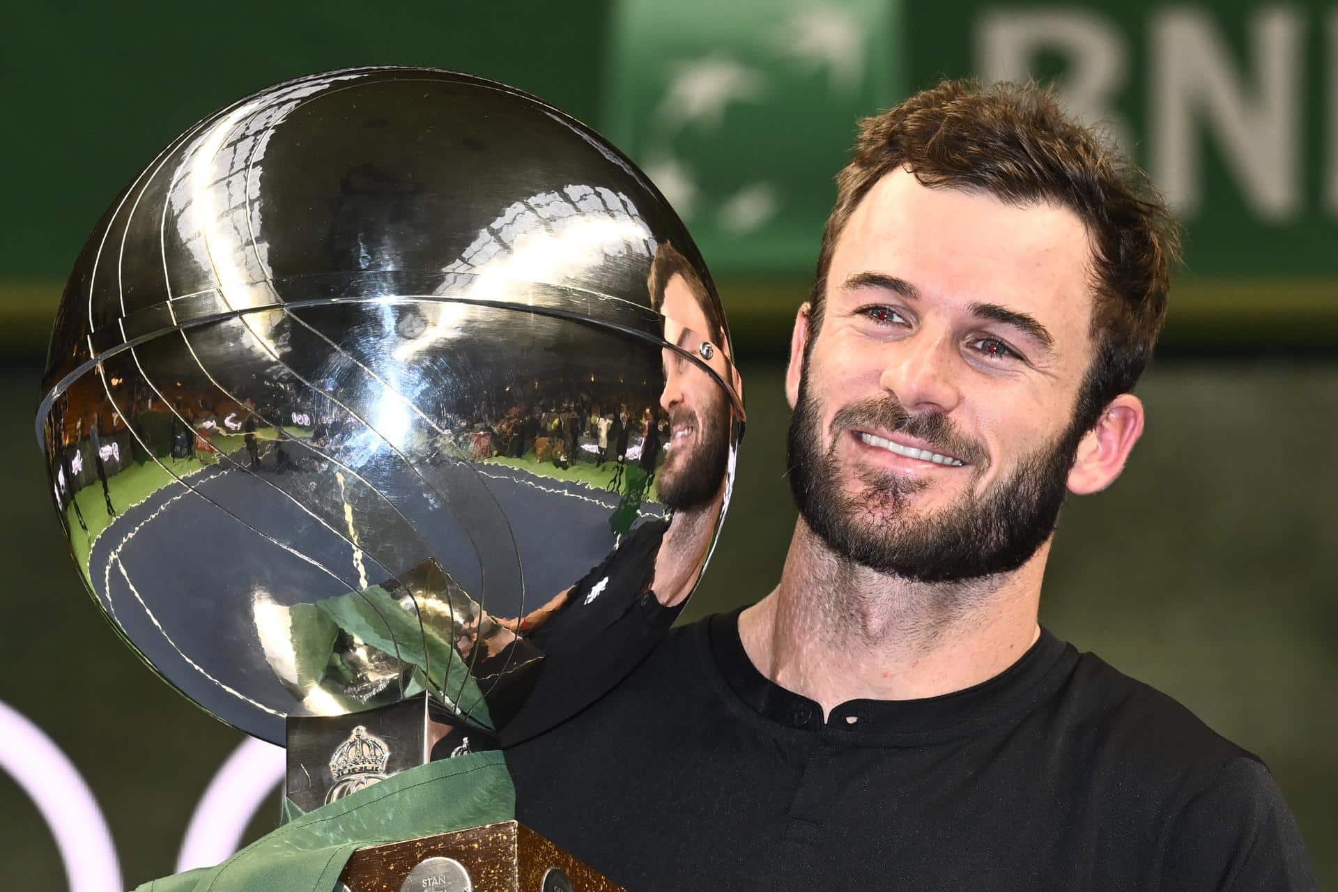 Estocolmo (Suecia), 20/10/2024.- El estadounidense Tommy Paul derrotó al búlgaro Grigor Dimitrov por 6-4 y 6-3, y logró el cuarto título de su carrera, el segundo en el torneo de Estocolmo, que ya conquistó en 2021, cuando inauguró su historial. EFE/EPA/Claudio Bresciani SWEDEN OUT