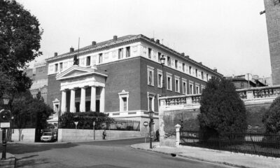 Vista general del edificio que alberga la Real Academia Española (RAE), ubicado en la calle Felipe IV de Madrid. EFE/Archivo.