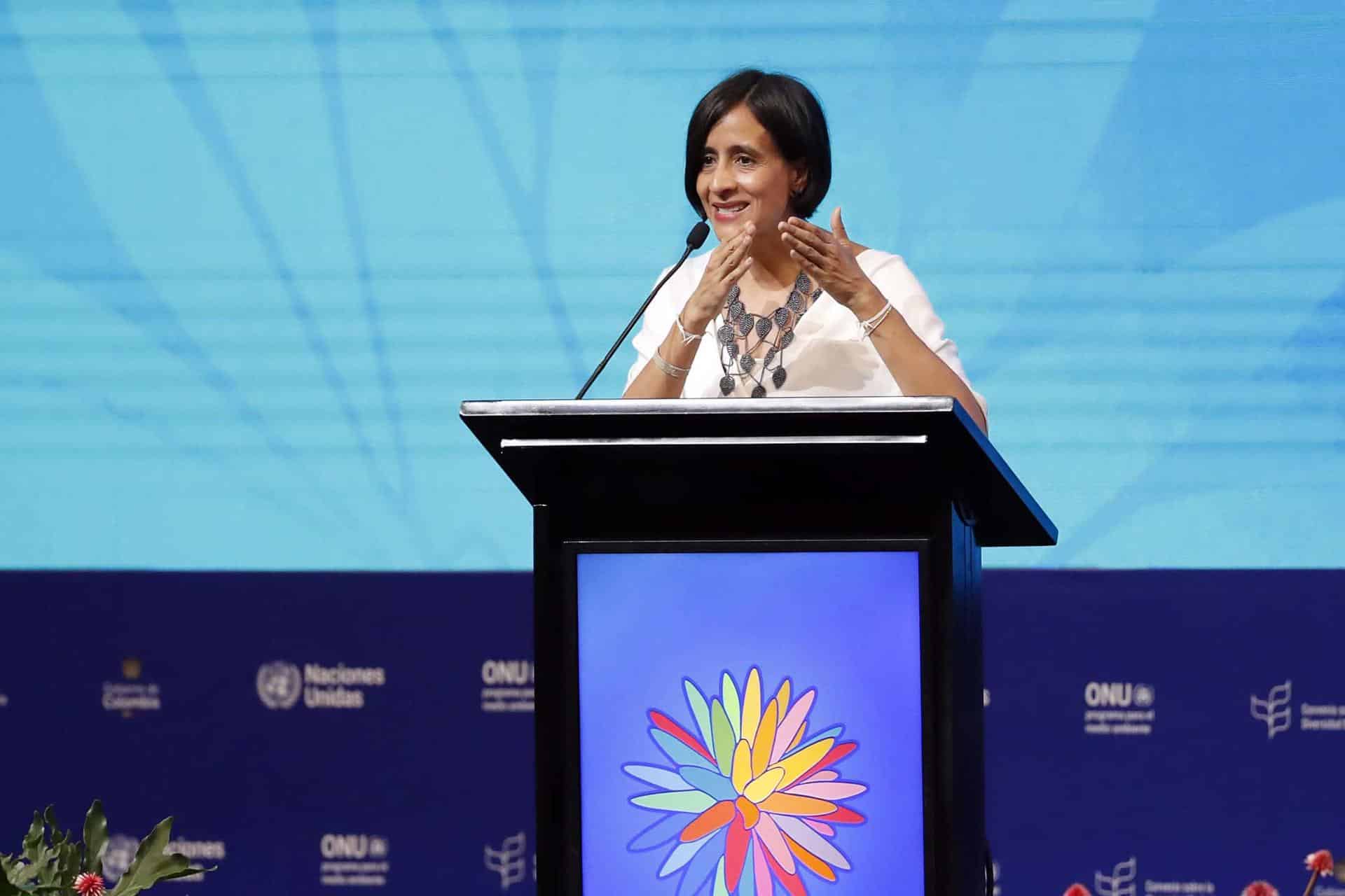 La ministra colombiana de Ambiente y Desarrollo Sostenible, Susana Muhamad, habla durante el segmento de alto nivel de la Conferencia de la ONU sobre Biodiversidad Biológica (COP16), este martes, en Cali (Colombia). EFE/ Ernesto Guzmán Jr.