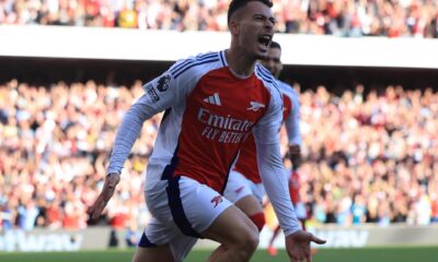 Gabriel Martinelli celebra el 2-1. EFE/EPA/NEIL HALL.