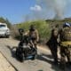 Soldados italianos de la Fuerza Interina de Naciones Unidas en el Líbano (FINUL) han detectado este lunes "una serie de artefactos explosivos incendiarios colocados a lo largo de la carretera que conduce a la base operativa avanzada UNP 1-32A", en el sur del Líbano, informó el Ministerio de Defensa. El hallazgo de la patrulla del contingente italiano de la FINUL llega tras los recientes ataques israelíes a las fuerzas de paz de la ONU que han causado varios heridos y se produjo durante un movimiento logístico de los cascos azules italianos. EFE/ Ministerio de Defensa italiano ***SOLO USO EDITORIAL/SOLO DISPONIBLE PARA ILUSTRAR LA NOTICIA QUE ACOMPAÑA (CRÉDITO OBLIGATORIO)***