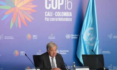 El secretario general de la ONU, António Guterres, habla durante una rueda de prensa este miércoles en Cali (Colombia), donde se celebra la Conferencia de las Naciones Unidas sobre Biodiversidad (COP16). EFE/ Ernesto Guzmán Jr.