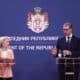 La presidenta de la Comisión Europea, Ursula von der Leyen (izq.), y el presidente serbio, Aleksandar Vucic (der.), celebran una conferencia de prensa tras su reunión, en Belgrado (Serbia), el 25 de octubre de 2024. Ursula von der Leyen se encuentra en una visita oficial a Serbia como parte de su viaje a los Balcanes Occidentales para discutir el progreso de los países de los Balcanes Occidentales en el camino hacia la UE. (Belgrado) EFE/EPA/ANDREJ CUKIC