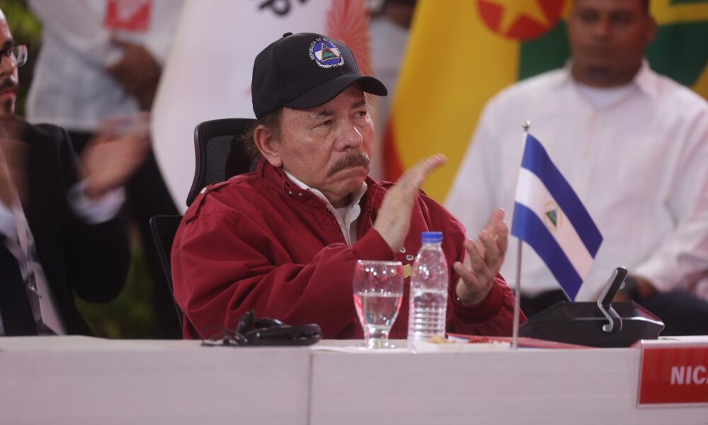 Fotografía de archivo del presidente de Nicaragua, Daniel Ortega, en la Cumbre ALBA el 24 de abril de 2024 en el Palacio de Miraflores, en Caracas (Venezuela). EFE/ Miguel Gutiérrez