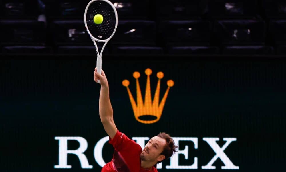 El ruso Daniil Medvedev contra Alexei Popyrin en el partido de este miércoles. EFE/EPA/Mohammed Badra