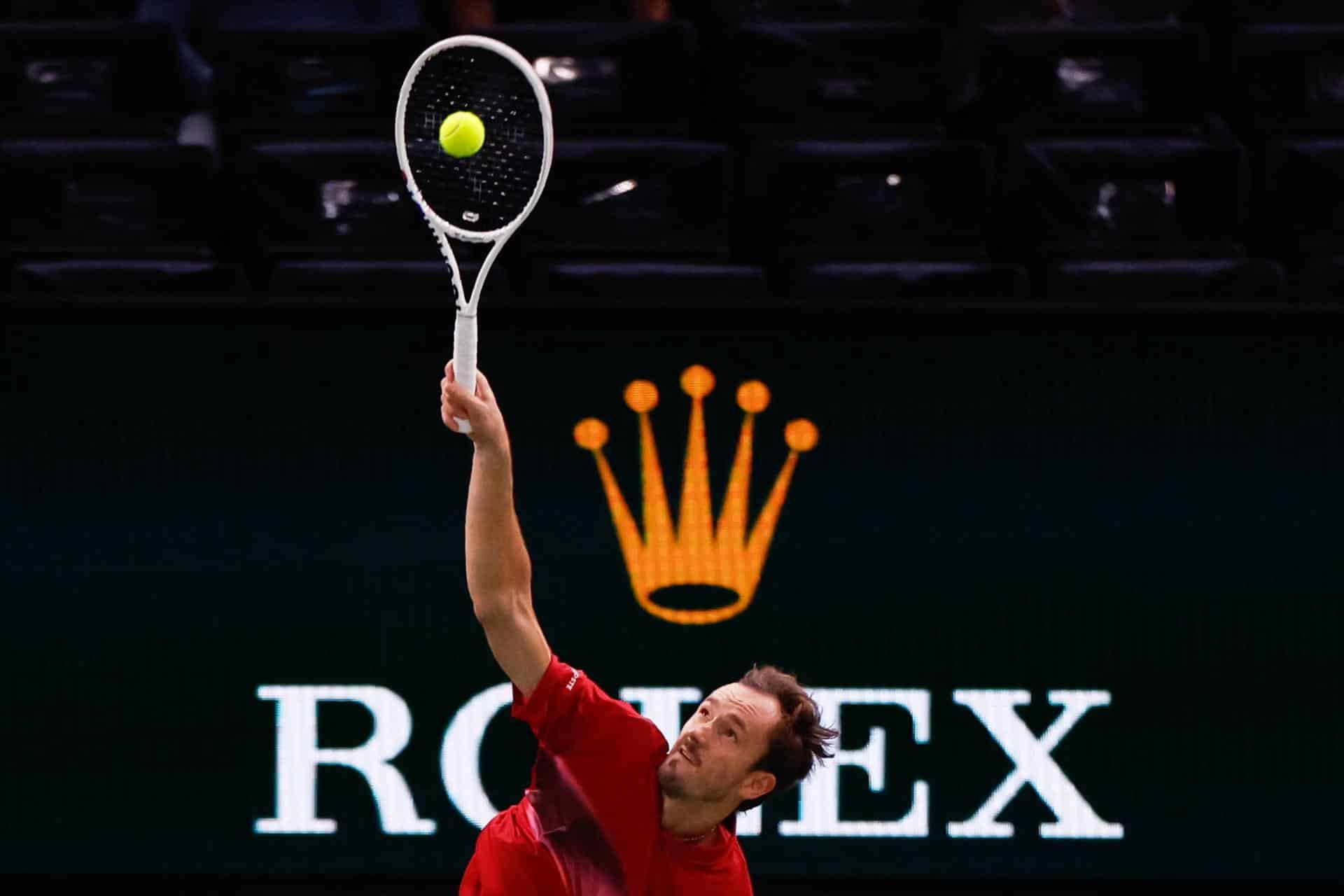 El ruso Daniil Medvedev contra Alexei Popyrin en el partido de este miércoles. EFE/EPA/Mohammed Badra