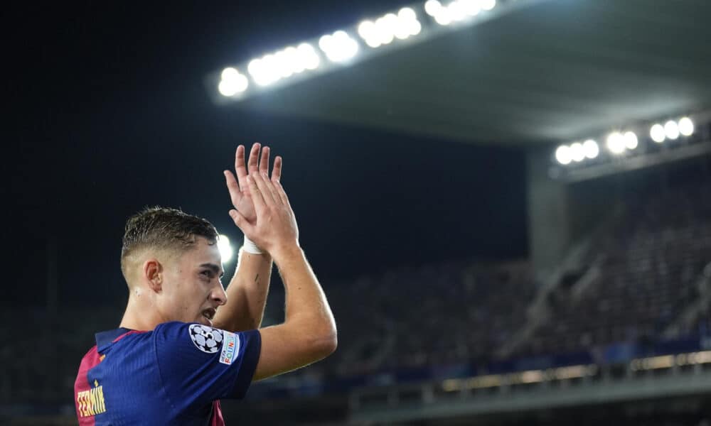 El centrocampista del FC Barcelona Fermín López durante el encuentro correspondiente a la fase regular de la Liga de Campeones que disputan hoy miércoles FC Barcelona y Bayern Munich en el estadio Olímpico Lluis Companys, en Barcelona. EFE/Siu Wu