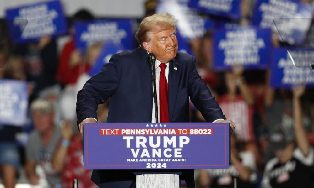 Fotografía de archivo del expresidente de EE.UU., Donald Trump. EFE/EPA/DAVID MAXWELL