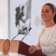 Fotografía cedida por la presidencia de México de la presidenta de México, Claudia Sheinabum, en una rueda de prensa este viernes, en el municipio de Cabo San Lucas, en Baja California Sur (México). EFE/Presidencia de México/SOLO USO EDITORIAL/SOLO DISPONIBLE PARA ILUSTRAR LA NOTICI QUE ACOMPAÑA(CRÉDITO OBLIGATORIO)