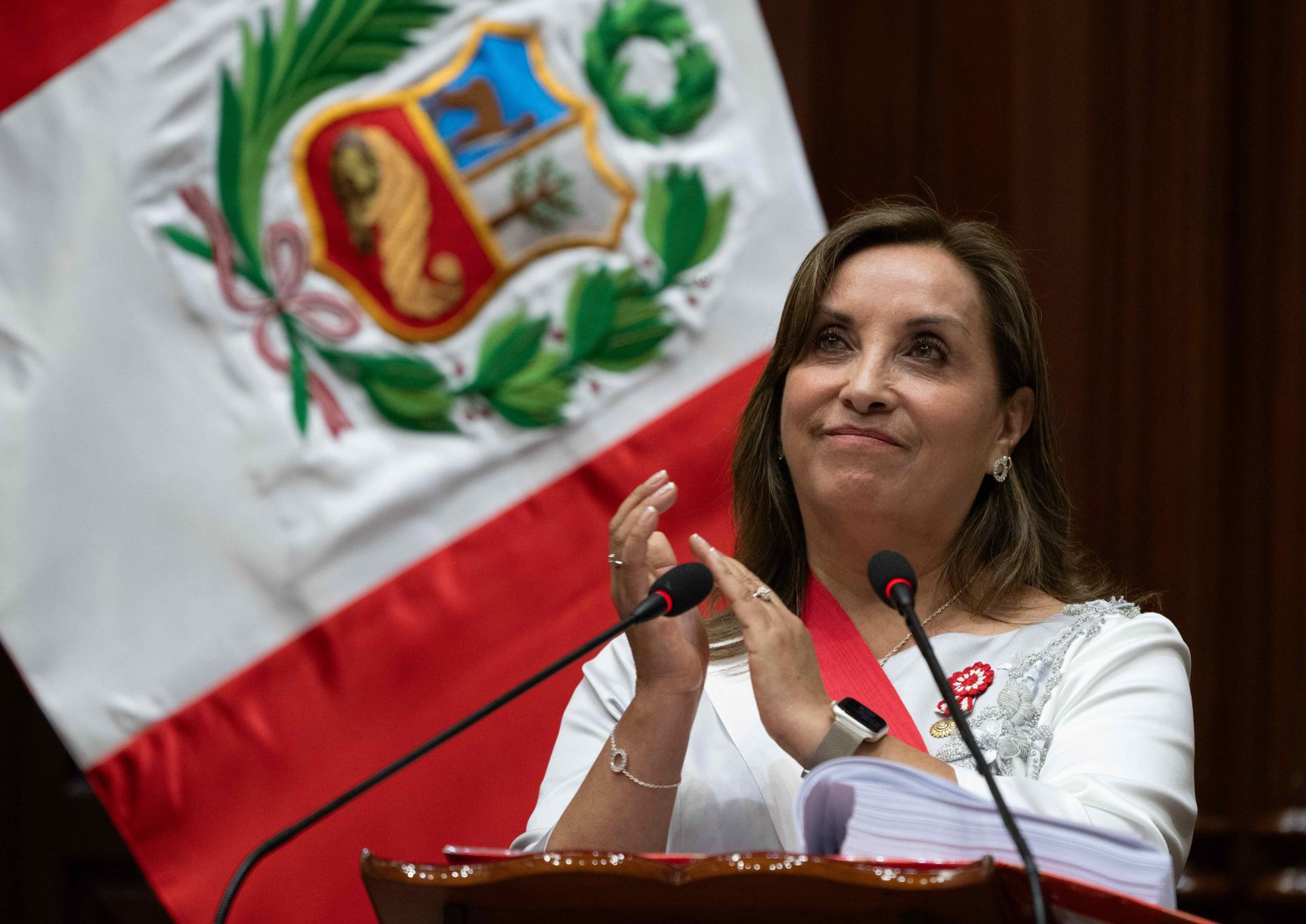 Foto de archivo de la presidenta de Perú, Dina Boluarte. EFE/ Cristobal Bouroncle/POOL