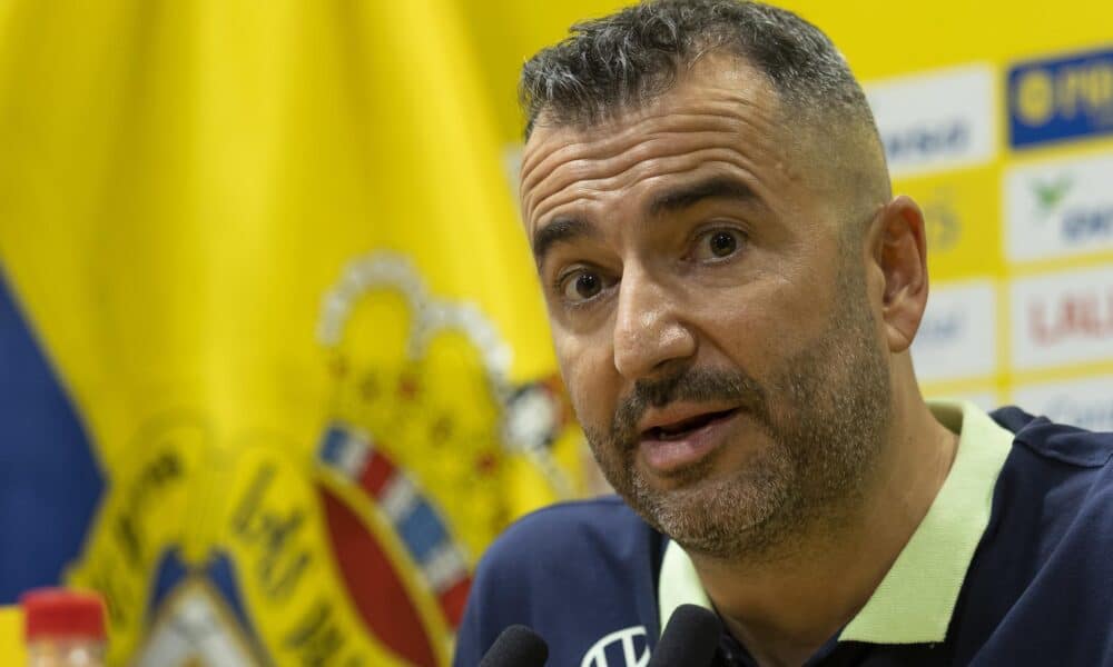 La Unión Deportiva Las Palmas ha presentado este martes a Diego Martínez como el nuevo entrenador del equipo, en sustitución del destituido Luis Carrión. EFE/Quique Curbelo