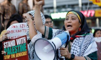 Decenas de filipinos se manifiestan en Manila en favor de Palestina. 
EFE/EPA/ROLEX DELA PENA