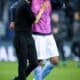 Foto de archivo del entrenador del Manchester City, Pep Guardiola (I), y del centrocampista español Rodri (D). El técnico afirmó este martes que está "muy orgulloso" de su jugador por haber ganado el Balón de Oro 2024 pero no entró a valorar el plantón del Real Madrid en la gala de entrega de premios celebrada anoche en París.  EFE/EPA/David Ramos/ARCHIVO