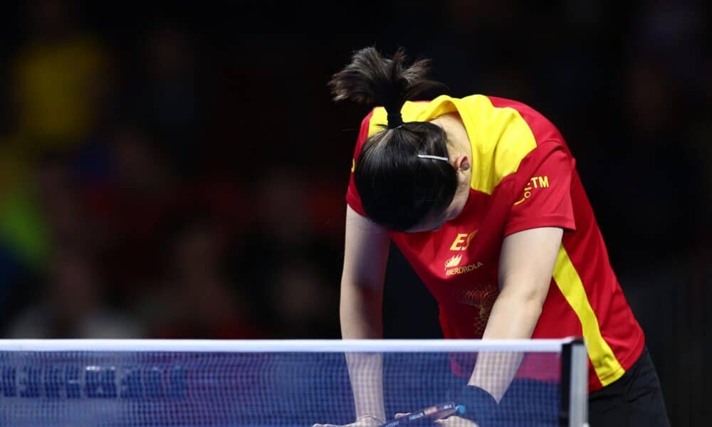 La española Maria Xiao durante el partido de semifinales individual femenino contra Bernadette Szocs de Rumania en el Campeonato Europeo de Tenis de Mesa en Linz, Austria. EFE/EPA/ANNA SZILAGYI