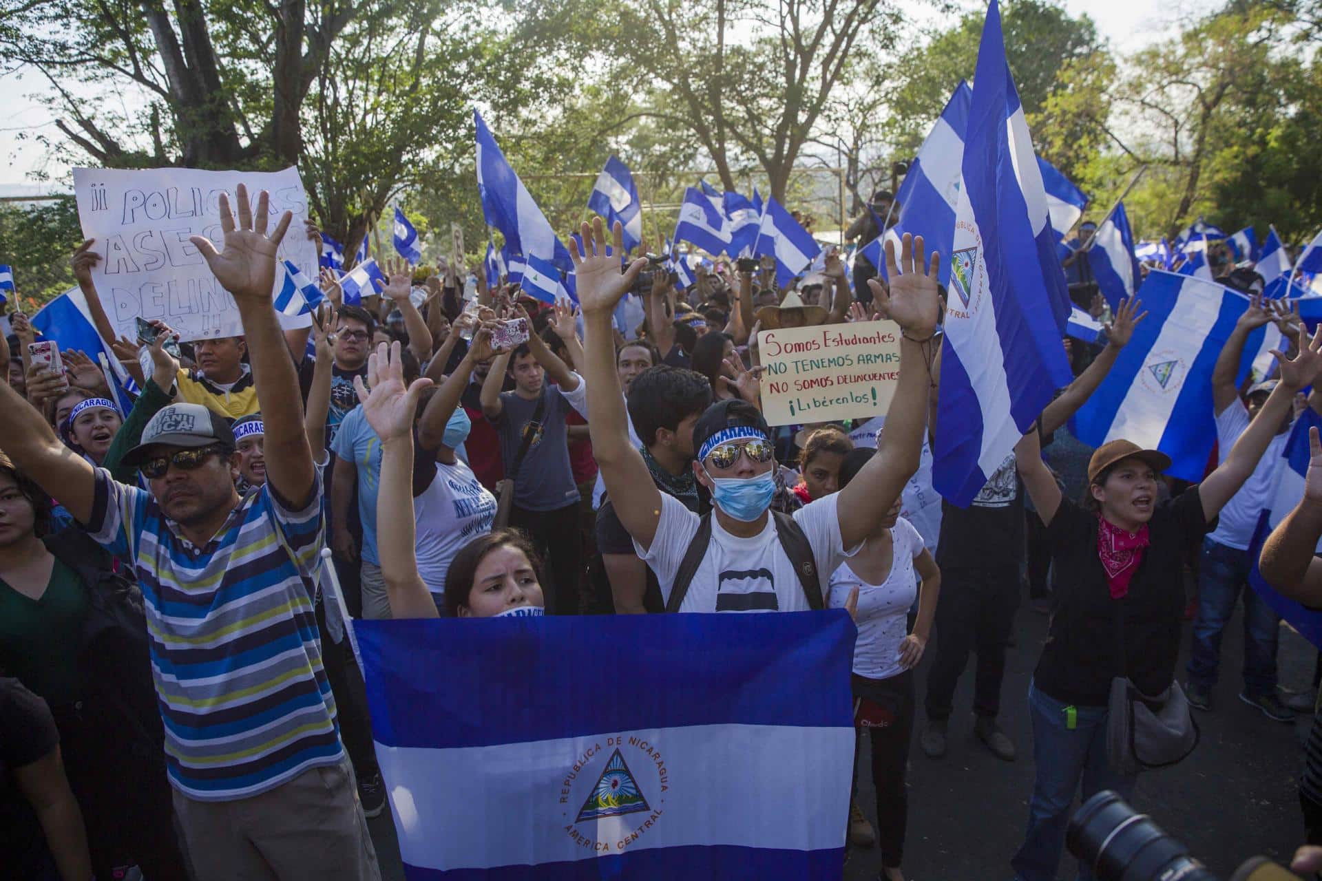 Fotografía de archivo que muestra a manifestantes que participan en una protesta en contra del gobierno del presidente Daniel Ortega, en Managua (Nicaragua). EFE/ . Stringer