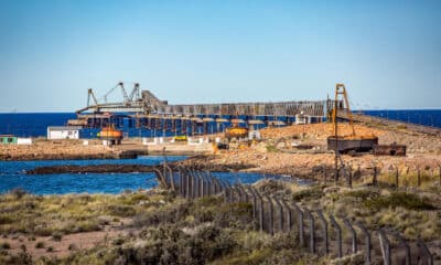 Imagen de archivo del complejo donde se desarrollará el puerto de YPF para la exportación de gas GNL en Sierra Grande, en la provincia de Rio Negro (Argentina). EFE/ Juan Macri