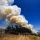 Fotografía de un incendio forestal en el Cerro Auki, en Quito (Ecuador).EFE/ José Jácome