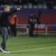 El entrenador del Barcelona, Hans-Dieter Flick, durante el partido de LaLiga que FC Barcelona y Sevilla FC disputan este domingo en el estadio Lluis Companys. EFE/Alberto Estévez