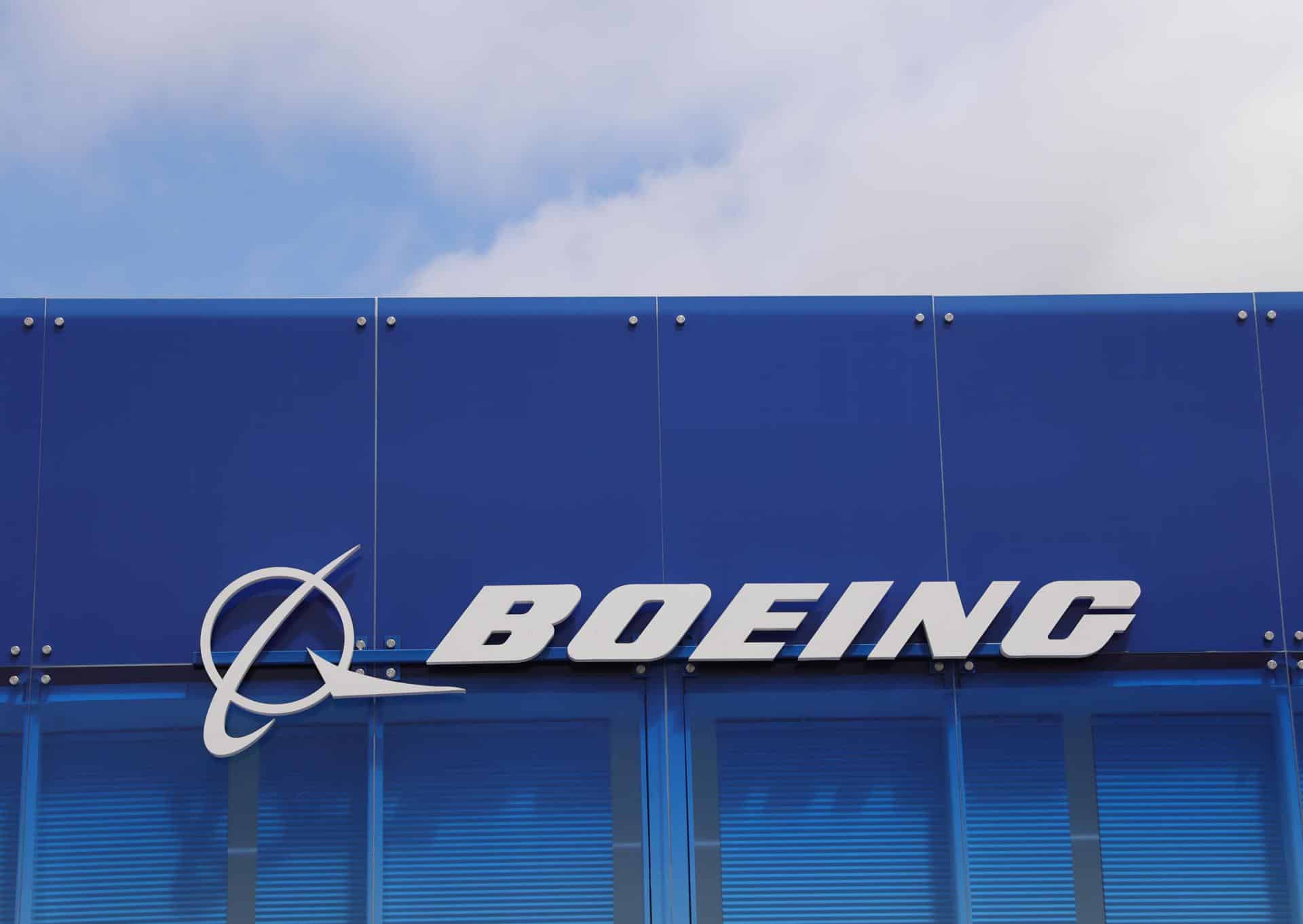 Fotografía del logotipo de Boeing. EFE/Neil Hall