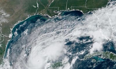 Fotografía satelital cedida por la Oficina Nacional de Administración Oceánica y Atmosférica (NOAA) a través del Centro Nacional de Huracanes (NHC) estadounidense donde se muestra la localización del huracán Milton este lunes, en el Golfo de México. EFE/NOAA-NHC /SOLO USO EDITORIAL /NO VENTAS /SOLO DISPONIBLE PARA ILUSTRAR LA NOTICIA QUE ACOMPAÑA /CRÉDITO OBLIGATORIO