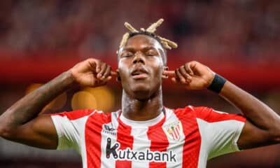 El delantero Nico Williams del Athletic Club de Bilbao celebra su gol ante el Slavia de Praga durante el partido de Liga Europa disputado este jueves en San Mamés. EFE/ Javier Zorrilla