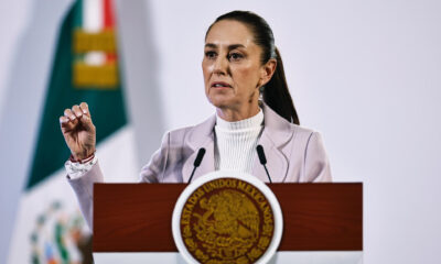 La presidenta de México Claudia Sheinbaum, habla este viernes durante su conferencia de prensa matutina en Palacio Nacional, en la Ciudad de México (México). EFE/ Sáshenka Gutiérrez