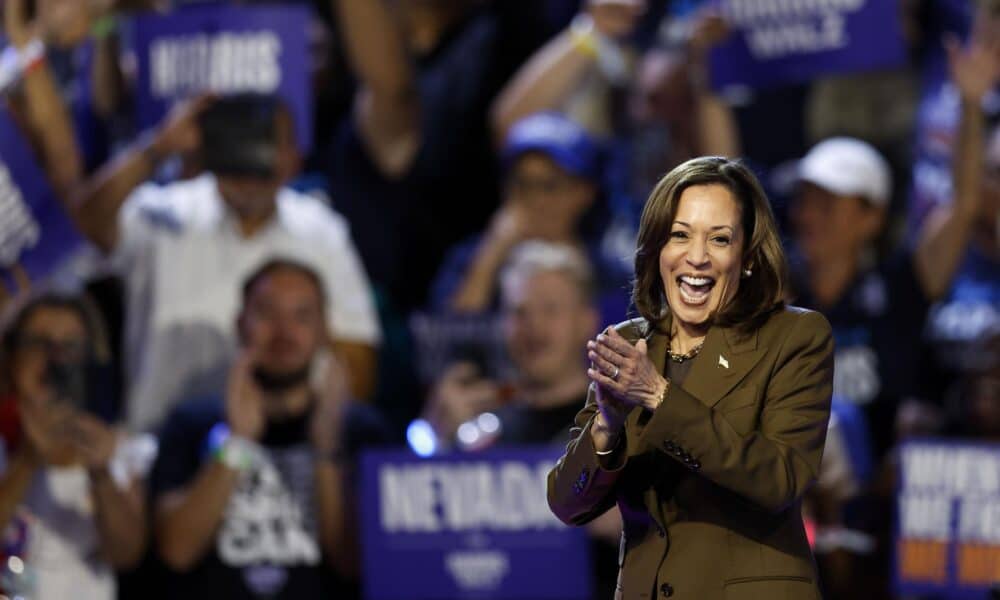 Fotografía de la vicepresidenta de EE.UU. y candidata demócrata, Kamala Harris. EFE/Caroline Brehman