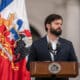 FotografÍa cedida por presidencia, del presidente de la República Gabriel Boric, hablando durante una rueda de prensa, este jueves en el palacio de La Moneda, en Santiago (Chile). EFE/ PRESIDENCIA DE CHILE