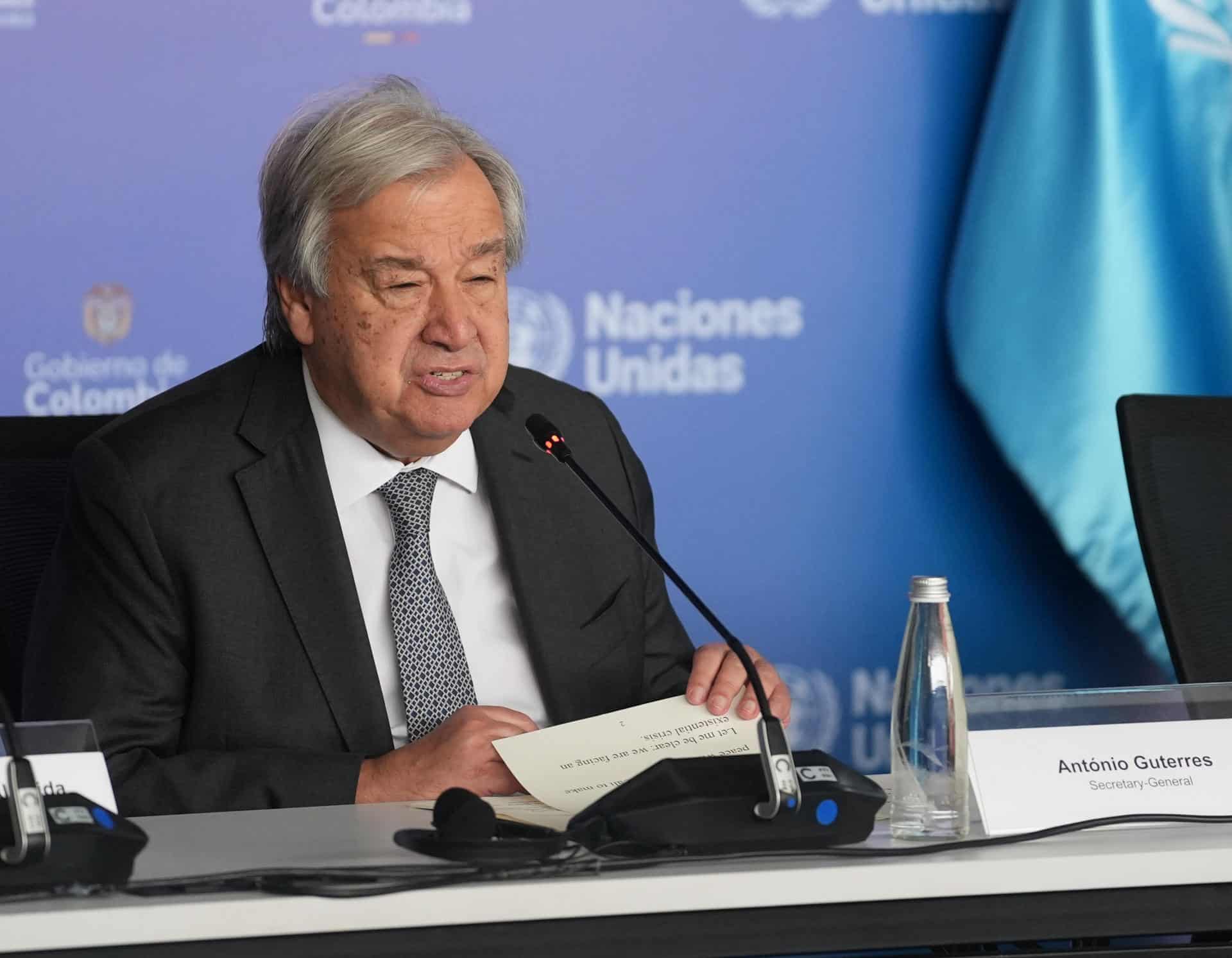 El secretario general de la ONU, António Guterres habla durante una rueda de prensa este miércoles en Cali (Colombia), donde se celebra la Conferencia de las Naciones Unidas sobre Biodiversidad (COP16). EFE/ Ernesto Guzmán Jr.