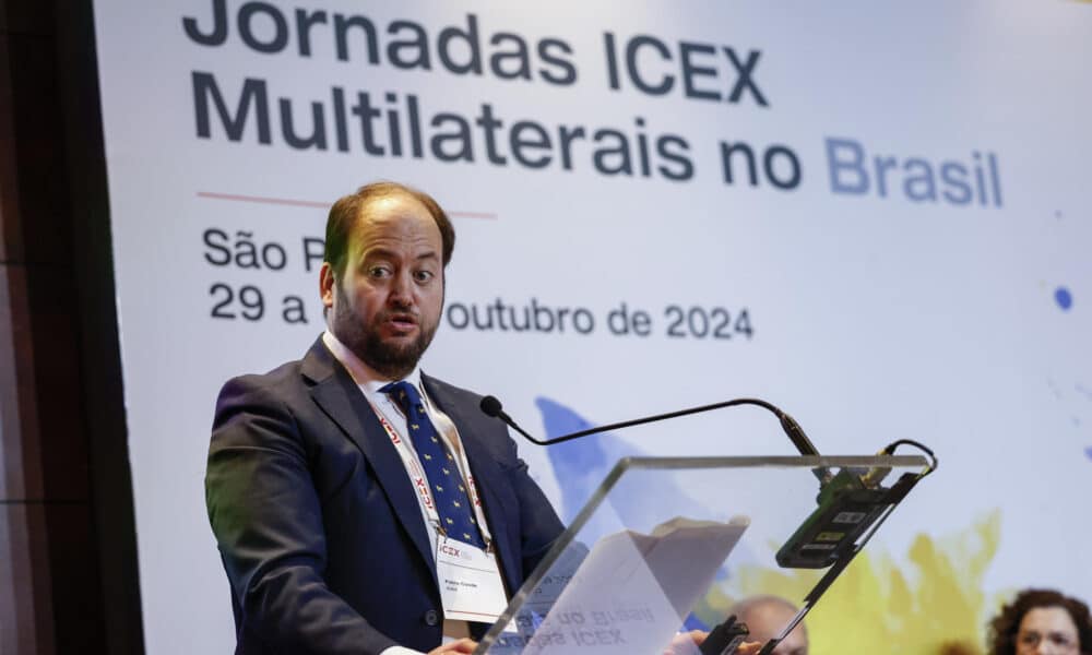 El director general de Internacionalización de la Empresa - ICEX, Pablo Conde, habla durante un foro de inversiones organizado por ICEX España Exportación e Inversiones este miércoles en Sao Paulo (Brasil). EFE/ Sebastiao Moreira