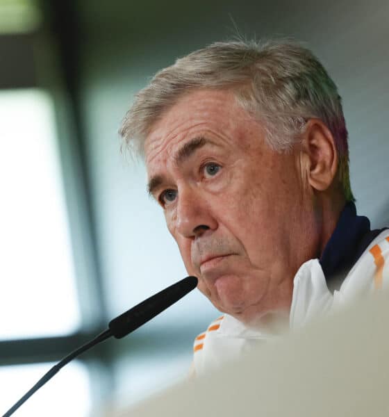 MADRID (ESPAÑA), 18/10/2024.- El entrenador italiano del Real Madrid, Carlo Ancelotti durante la rueda de prensa tras el entrenamiento del equipo en la Ciudad Deportiva de Valdebebas en Madrid este viernes para preparar su enfrentamiento liguero ante el Celta de mañana. EFE/Juan Carlos Hidalgo