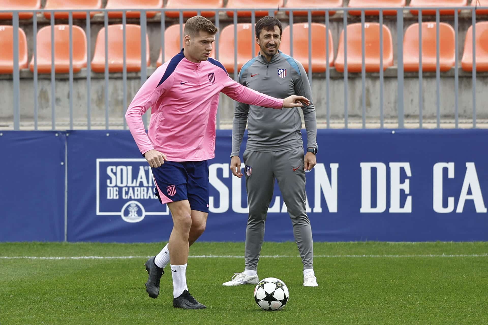 Sorloth, en un ejercicio del entrenamiento en Majadahonda.-EFE/ Rodrigo Jiménez