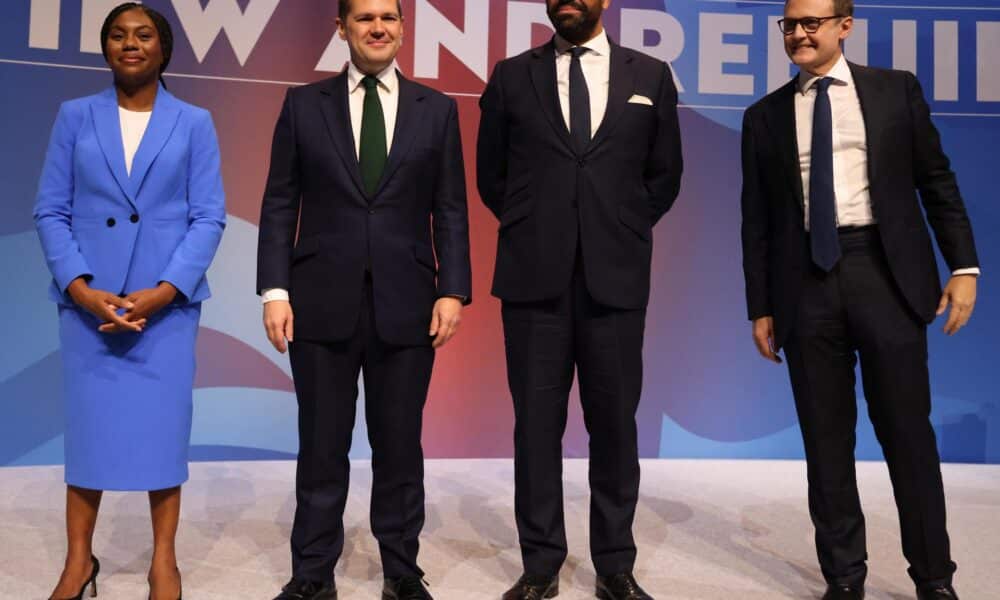 De izquierda a derecha, Kemi Badernoch, Robert Jenrick, James Cleverly y Tom Tugendhat en la clausura del congreso anual del Partido Conservador en Birmingham, el 2 de october 2024. EFE/EPA/NEIL HALL