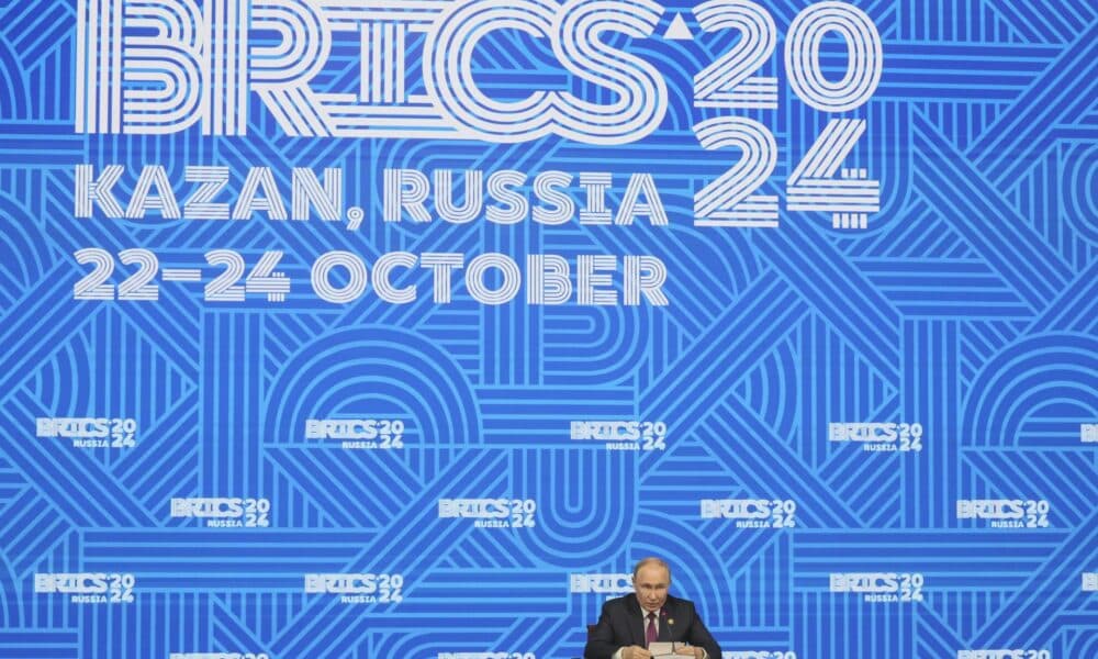 El presidente ruso, Vladímir Putin, habla durante su conferencia de prensa en la cumbre de los BRICS en Kazán, Rusia, el 24 de octubre de 2024. EFE/EPA/MAXIM SHIPENKOV