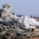 Foto de archivo del humo tras ataques aéreos israelíes sobre la ciudad de Khiam, en el sur del Líbano. EFE/STR