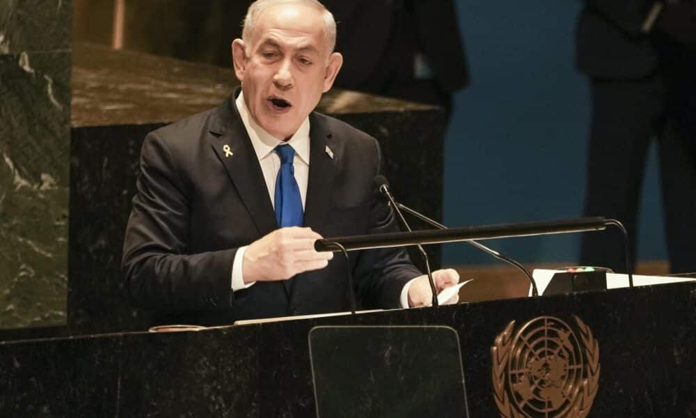 Fotografía de archivo del primer ministro israelí, Benjamin Netanyahu, durante el debate general del 79º período de sesiones de la Asamblea General de las Naciones Unidas en la Sede de la ONU en Nueva York, EE.UU., el 27 de septiembre de 2024. EFE/EPA/Stephani Spindel