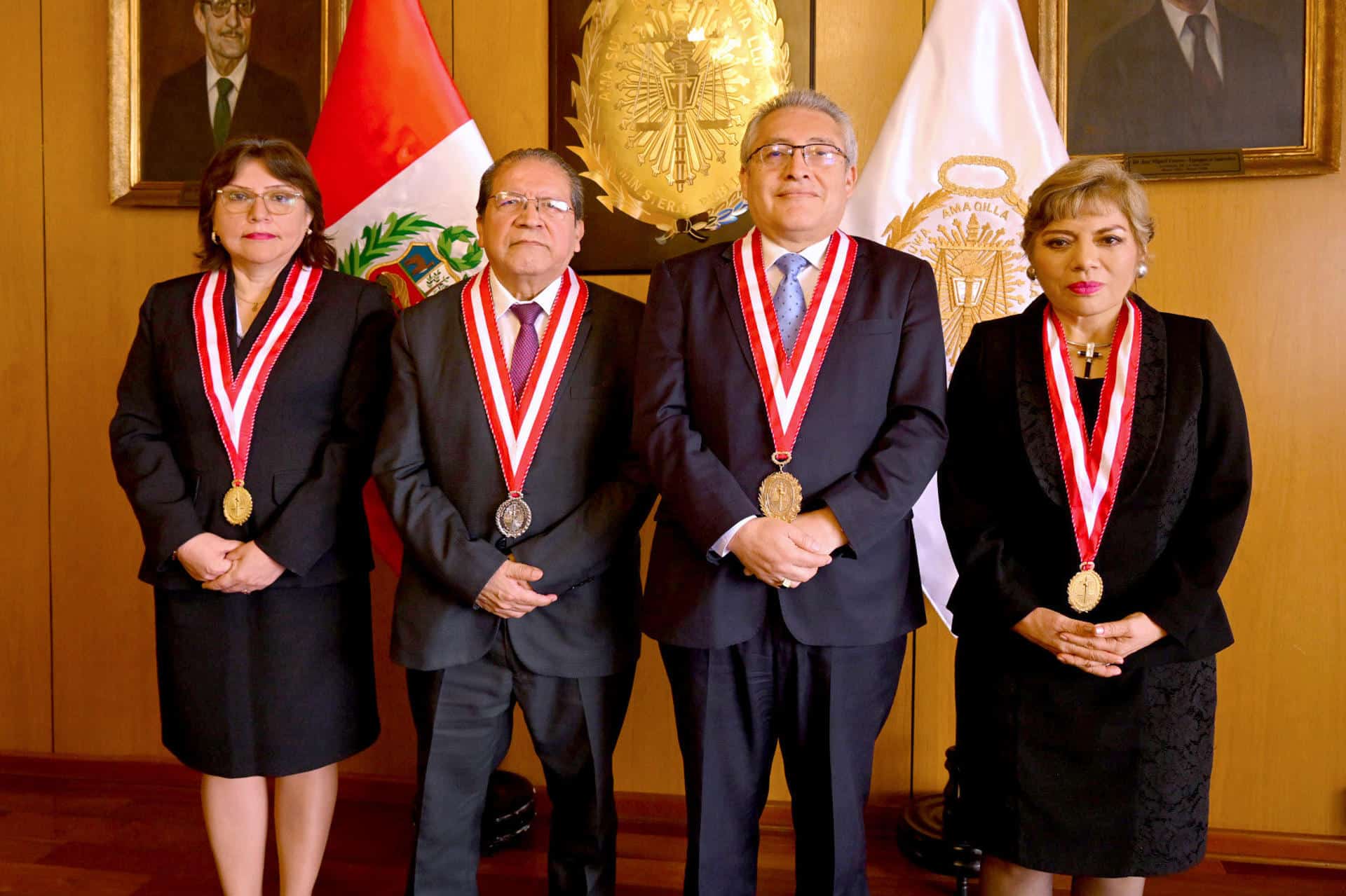 Fotografía cedida por Ministerio Público de Perú de izquierda a derecha: Delia Espinoza, Pablo Sánchez, Juan Carlos Villena y Zoraida Ávalos. La Junta Suprema de Fiscales de Perú eligió este viernes a Delia Espinoza como fiscal de la Nación (general) y asumirá el cargo que desempeñó de forma interina desde diciembre pasado, cuando se abrió una investigación contra su predecesora, Patricia Benavides, que determinó su destitución. EFE/ Ministerio Público De Perú