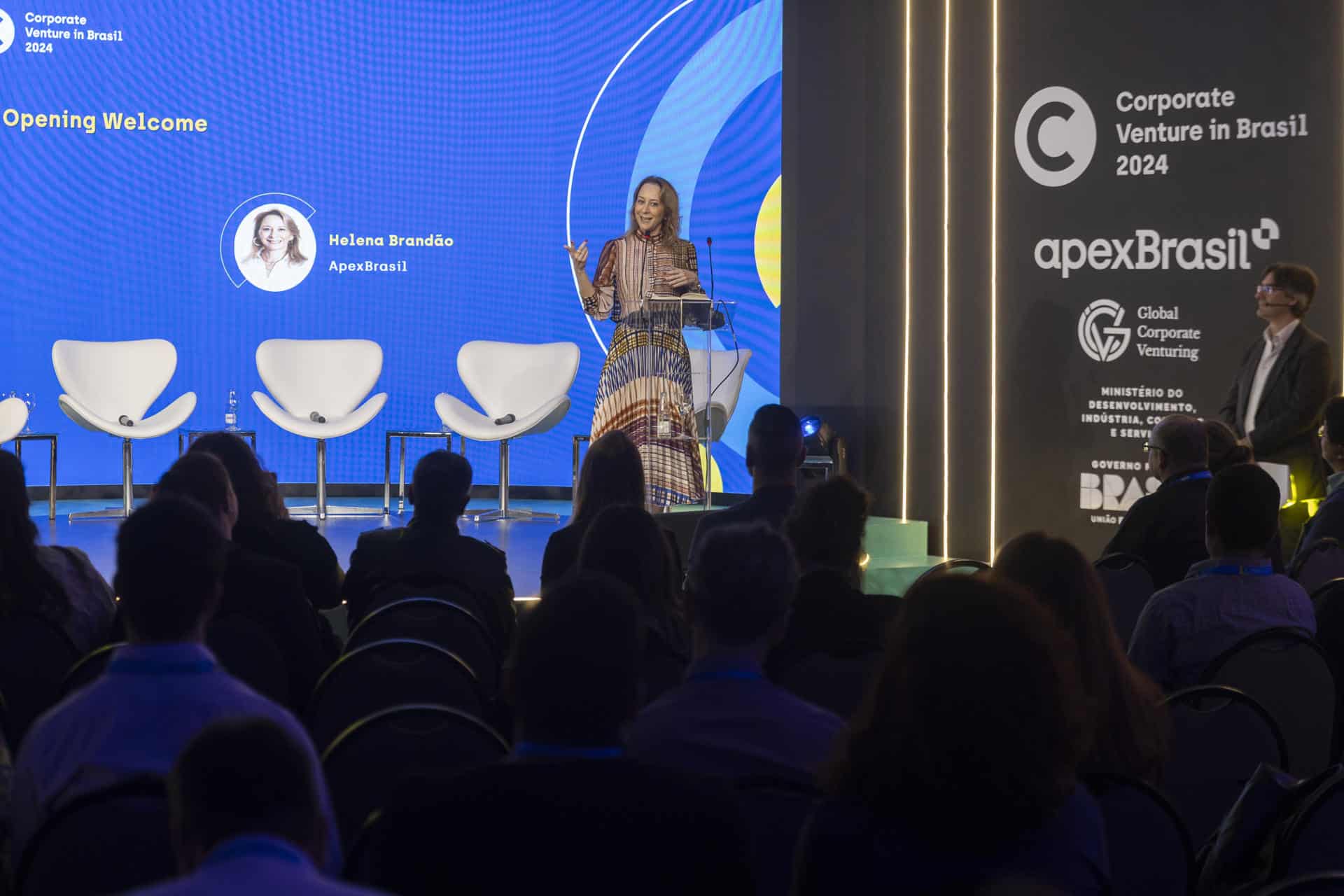 La gerente de Inversiones de ApexBrasil, Helena Brandão, habla durante el Corporate Venture Brasil el pasado martes en Sao Paulo (Brasil). EFE/Isaac Fontana